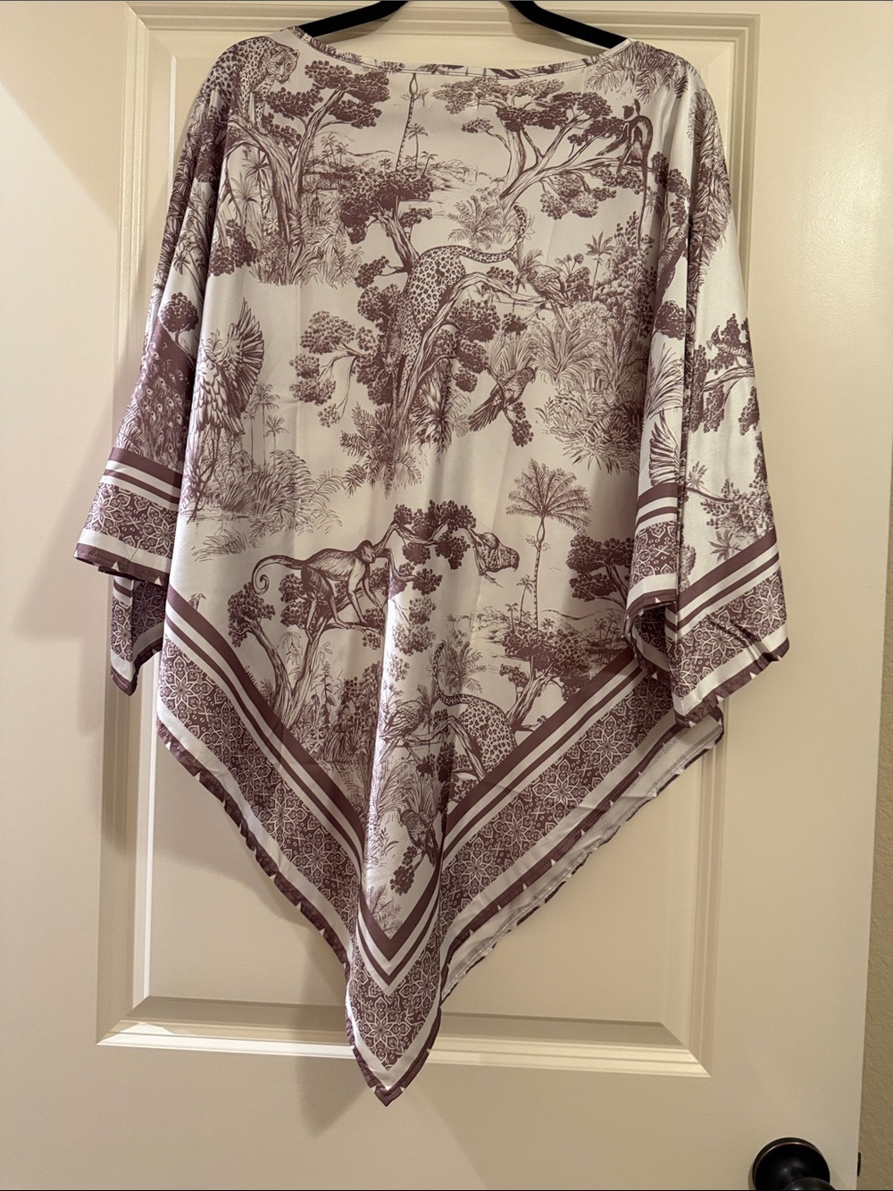 Southern Stitch Lightweight Printed Tunic Poncho in Brown and White - Picture 7 of 7